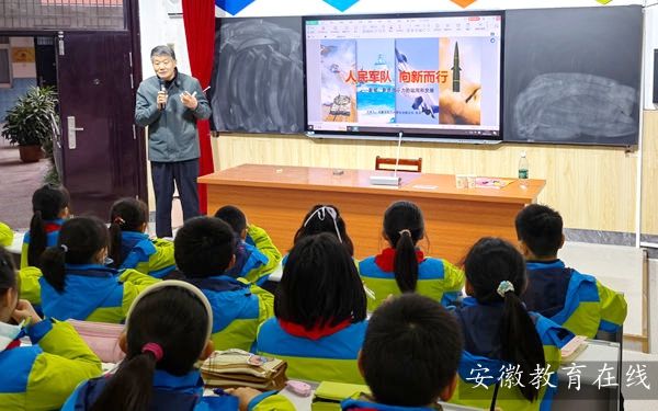 ���ഺ���ٺ��x�������}���v���M����С�W