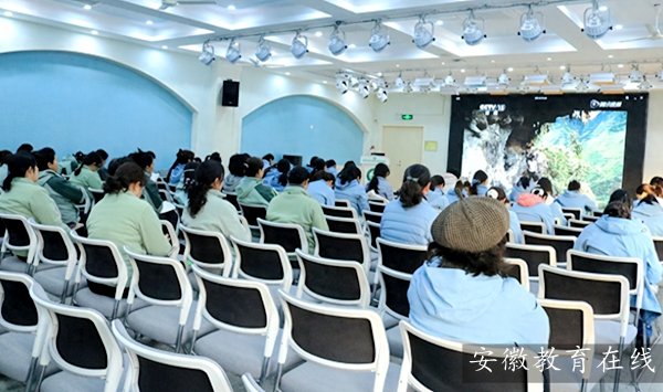 �Ϸ��а��c·�׃��@�������F(tu��n)���@���W(xu��)��ģ���� �T�׽̎���