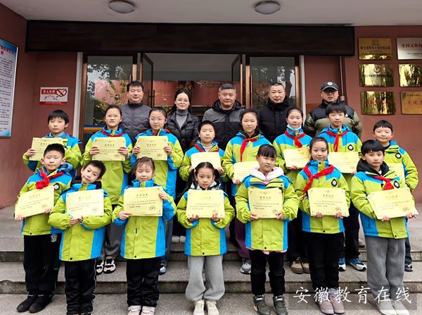 ����С�W(xu��)�e��ӭ�����C���xʽ