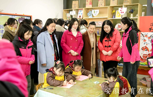 �����׃��@�ɹ��e�kʡ��(j��)�ڄ�(d��ng)�����n�}�ɹ�չʾ�߅^(q��)��(li��n)�Ͻ���